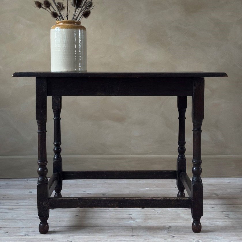 Buy, Sell Antiques Online Website - Decorative Collective