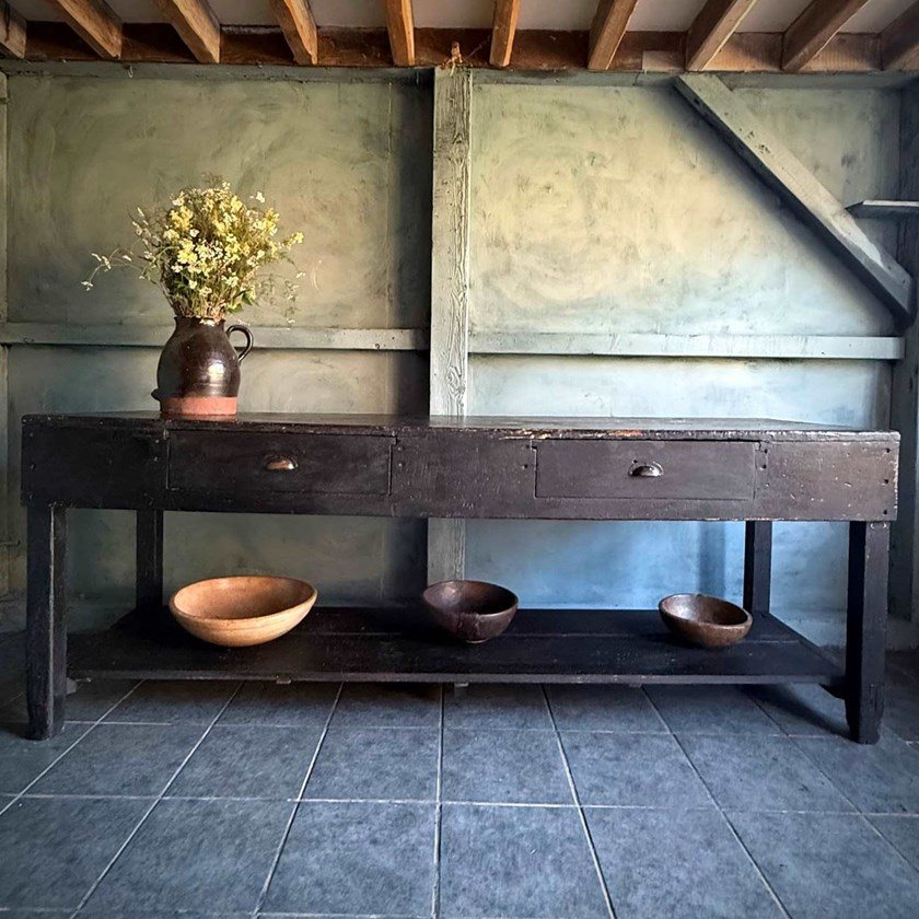 Buy, Sell Antiques Online Website - Decorative Collective