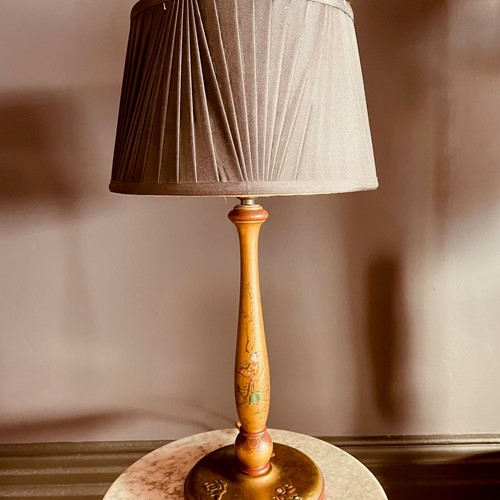 Wonderful English Chinoiserie Lamp