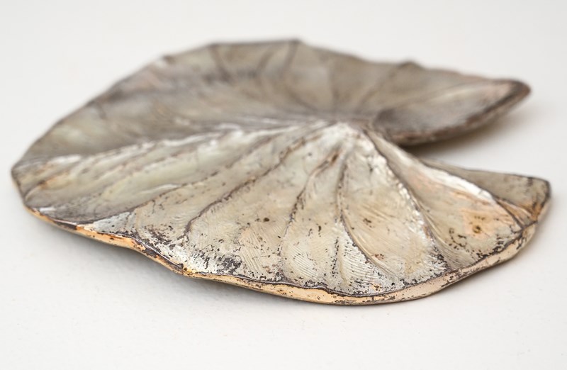 Mid Century Silvered Bronze Lily Leaf By Chrystaine Charles-3details-c49502a6-584e-47a9-8cc3-bfc6c1ab9787-main-638122259616689869.jpeg
