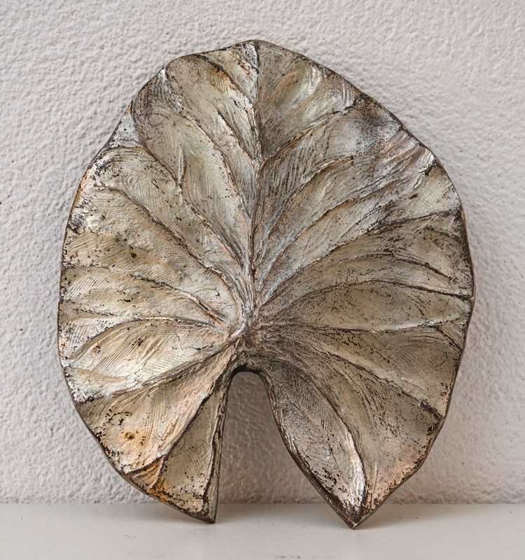 Mid Century Silvered Bronze Lily Leaf By Chrystaine Charles-3details-e5152dd9-b5d5-4675-92f6-4bac7909f219-main-638122259514659768.jpeg