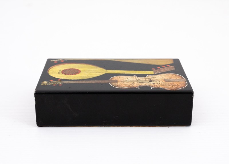  small Fornasetti guitars and zithers box-3details-small-fornasetti-guitars-and-zithers-box5-main-637200484731563370.jpg