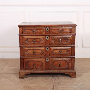 18th C Oak Chest of Drawers
