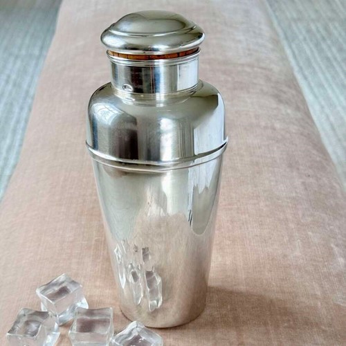 Unicorn Art Deco Silver-Plated 2-Pint Cocktail Shaker By William Suckling Ltd.