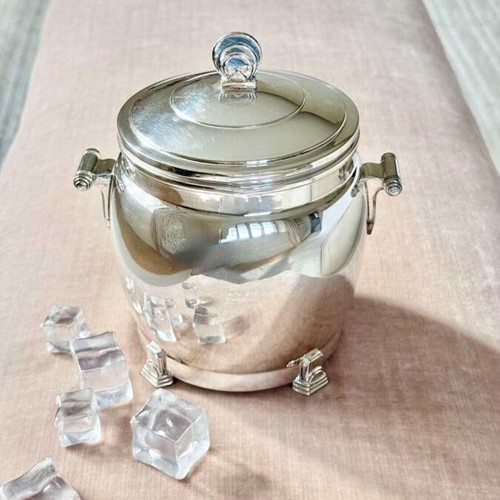 An Art Deco Silver plated Ice Bucket by William Suckling  C1930