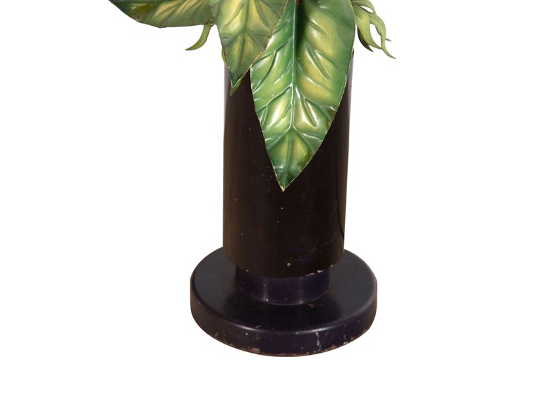 Arum lily table lamp-adps-antiques-3582-base-main-637018377143439062.jpg