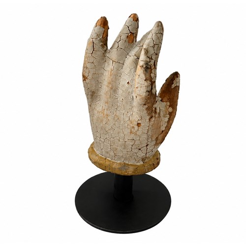 Small Early 19Th Century Carved Hand