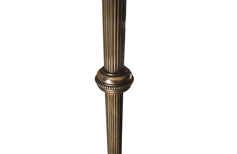20th Century Brass Floor Lamp With Lions Paw Feet-adps-antiques-brass-floor-lamp-4473--3-main-637938210356122857.jpg