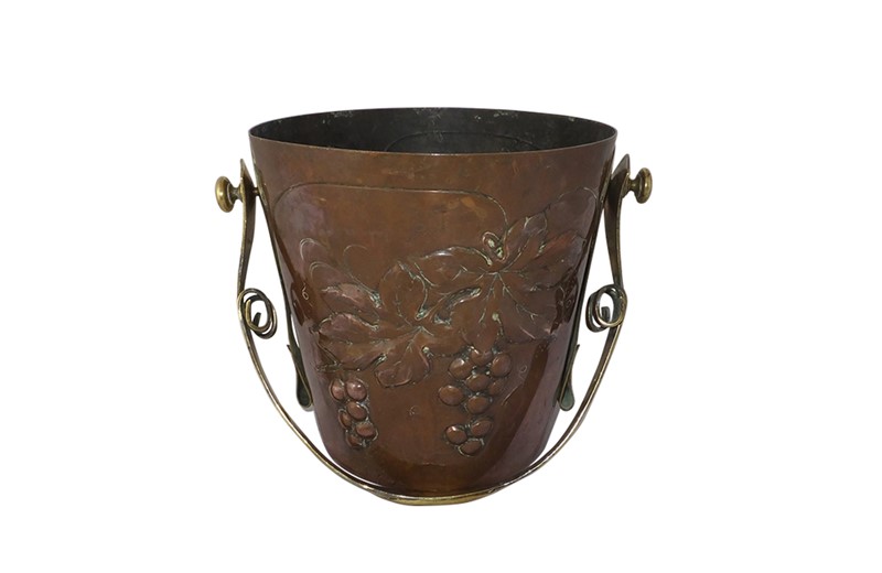 Aesthetic movement champagne bucket-adps-antiques-hetic-movement--copper---brass-champagne-bucket-4210-2-main-637717330228391839.jpg