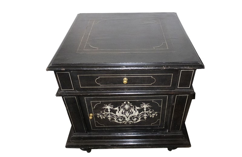 Pair Of French Napoleon III Ebonised Nightstands-adps-antiques-pair-of-ebonised-end-tables-4191-3-main-637976286780735315.jpg