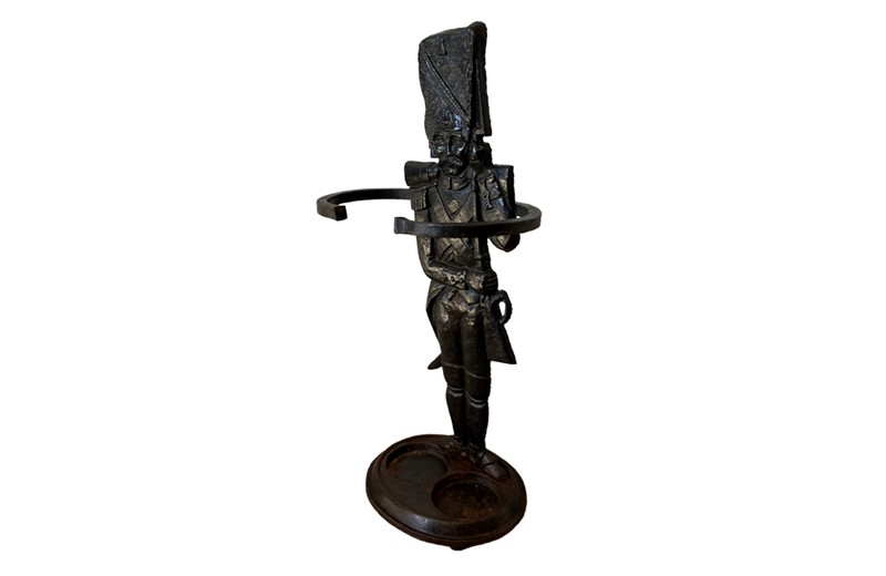 French soldier iron umbrella & stick stand-adps-antiques-soldier-iron-umbrella-stick-stand-4527-4-main-637998707501659624.jpg
