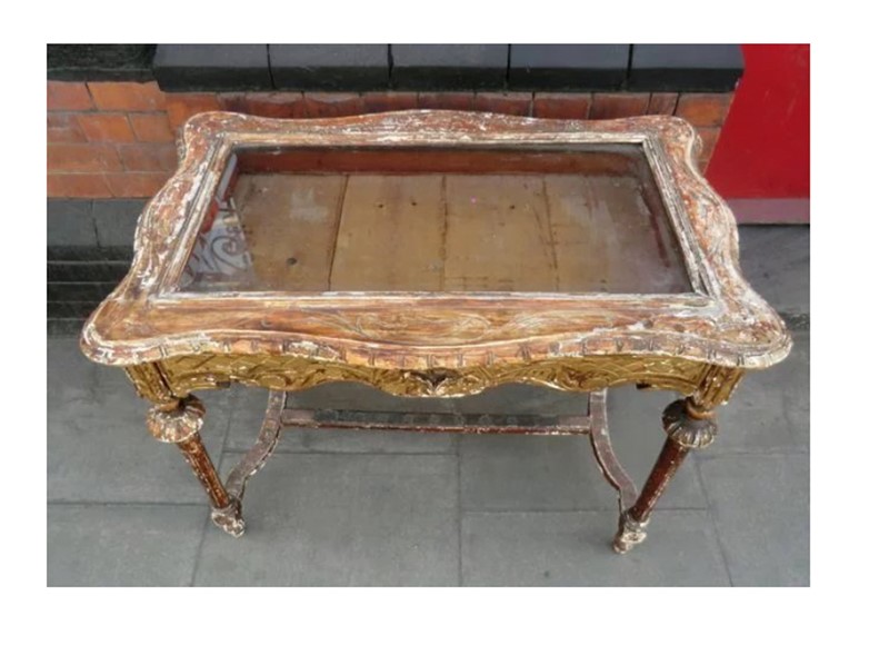  Gilded Display Desk  From French 19Thc  Jeweller -aeology-at-relic-antiques-desk4-main-637242789825590366.jpg