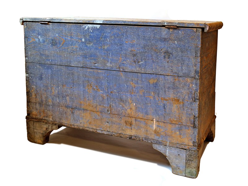  Painted 19Thc. Pine Coffer From Denmark-aeology-at-relic-antiques-relic-antiques-16624-main-637712915618334823.jpg