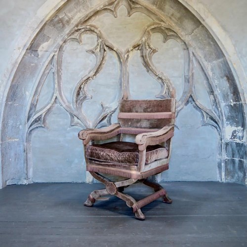 Victorian Velvet Throne Chair