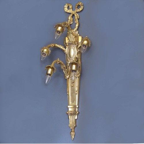Antique Decorative Cast Brass Wall Light