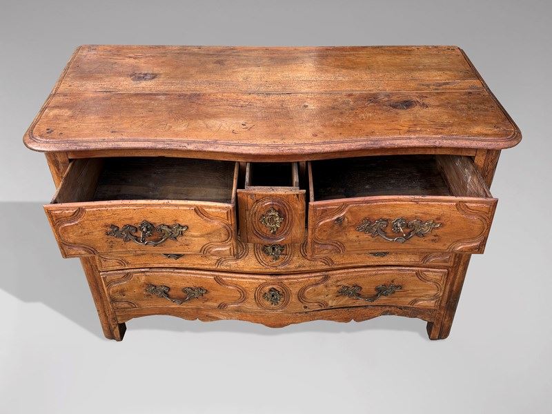 18Th C French Walnut Commode-anthony-short-antiques-xchest-of-drawers-404-main-638394636371924680.jpg
