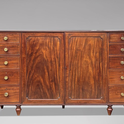 Georgian Mahogany Low Gentleman's Press