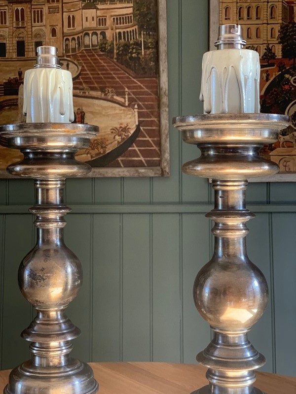 Pair Of Large Table Lamps-antiques-and-decorative-img-6413-main-637863353555523535.jpg