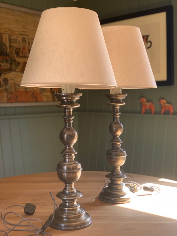 Pair Of Large Table Lamps-antiques-and-decorative-img-6454-main-637863363870651908.jpg