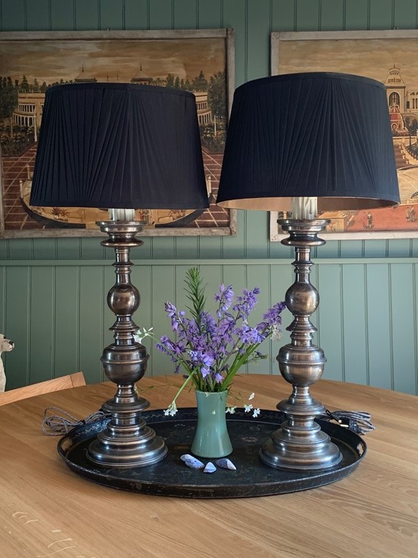 Pair Of Large Table Lamps-antiques-and-decorative-img-7027-main-637863352891719082.jpg