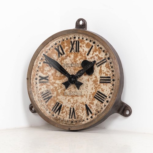 Early Industrial Cast Iron Gents Of Leicester Factory Wall Clock