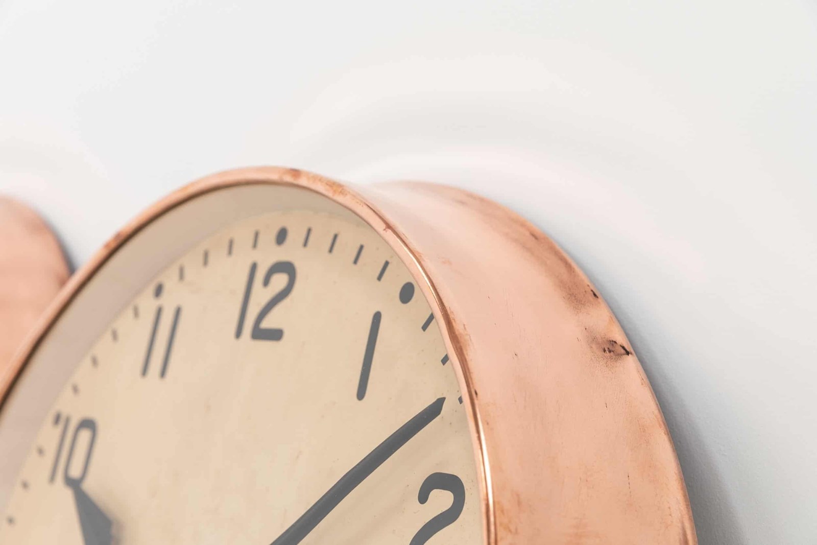 Antique Copper Gents Of Leicester Factory Wall Clocks - Decorative