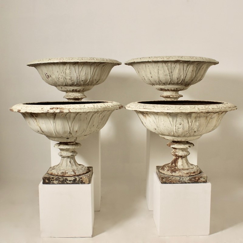 Four grand scale handyside cast iron garden urns-arabesque-antiques-handyside-2---1-main-637892867341611292.jpg