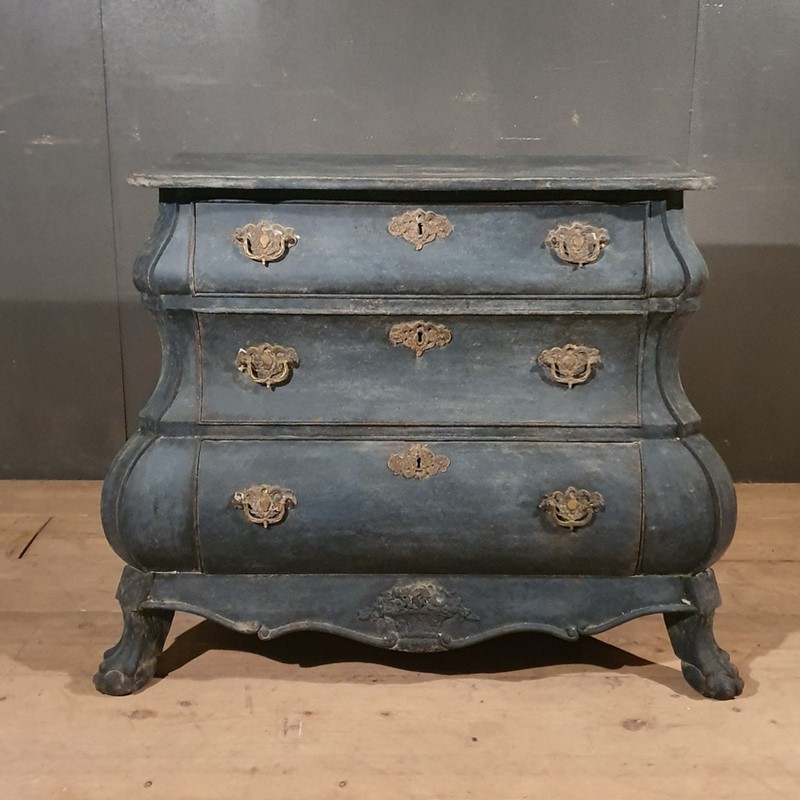 18Th Century Dutch Painted Bombe Commode-arcadia-antiques-dutch-bombe-commode1580312830l1-main-637719632039127216.jpg