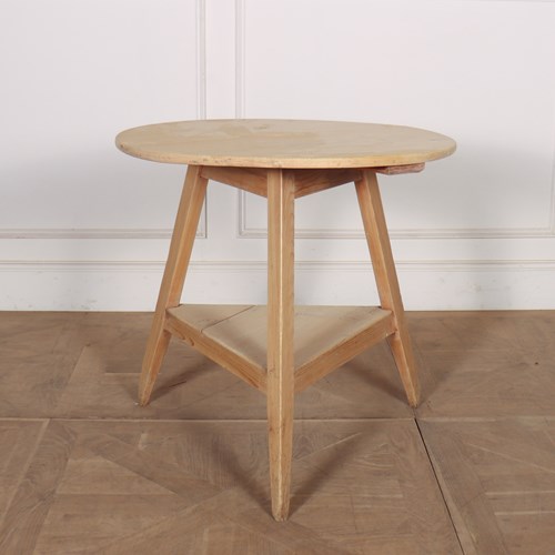 Welsh Pine Cricket Table