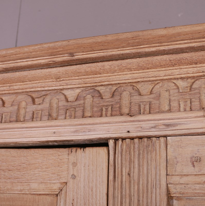 17th Century Dutch Linen Cupboard-arcadia-antiques-img-7168-main-637877036754011476.JPG