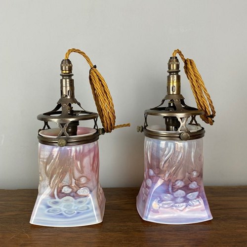 Art Nouveau Floral Cranberry Pendant Light (23054)