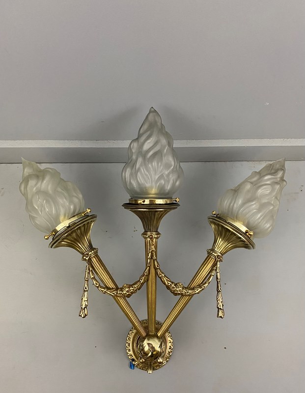 French Triple Torchere Brass Wall Light-ashby-interiors-img-8979-main-638205285794566274.jpg