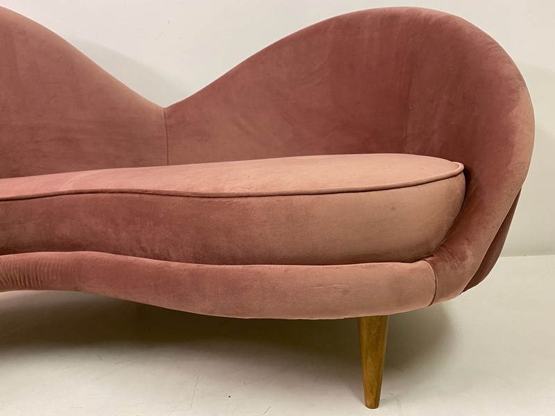 1950s Style Italian Sofa in Soft Pink Velvet-august-interiors-img-3375-main-637566044960769445.jpeg