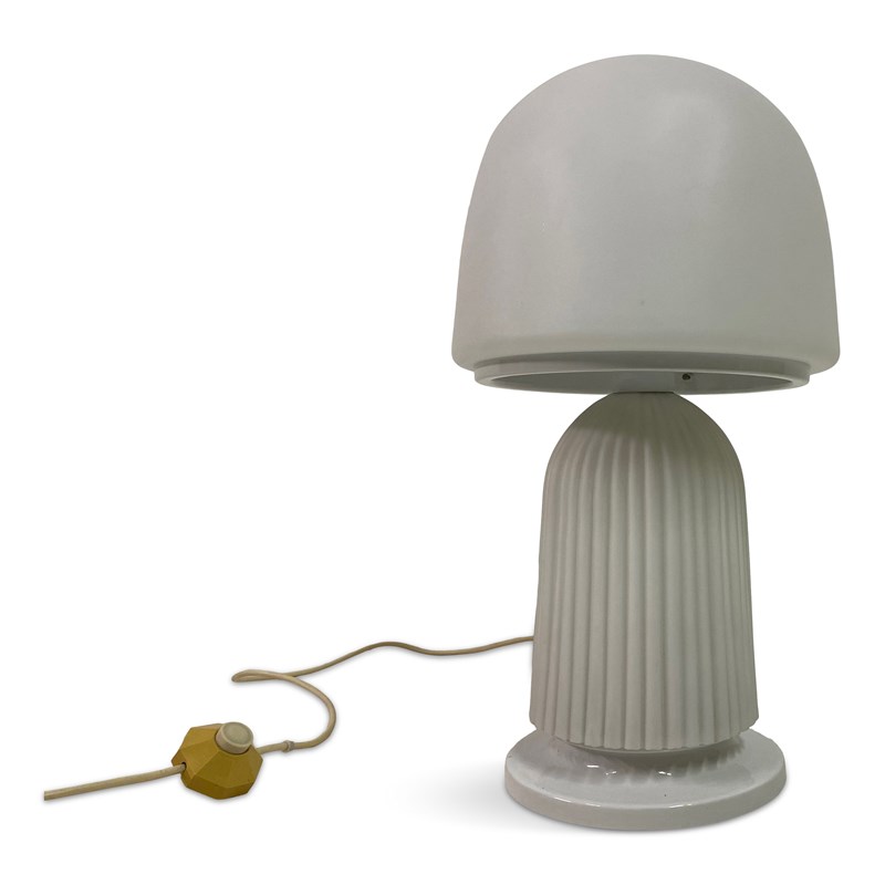 1970S Italian Ribbed Glass Mushroom Lamp-august-interiors-white-glass-mushroom-table-lamp-italian-main-638081072818404239.jpg