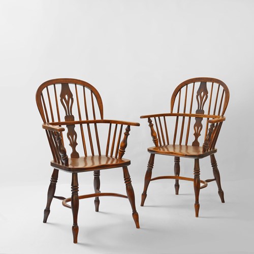 19Th Century Pair Of Lincolnshire Windsor Armchairs