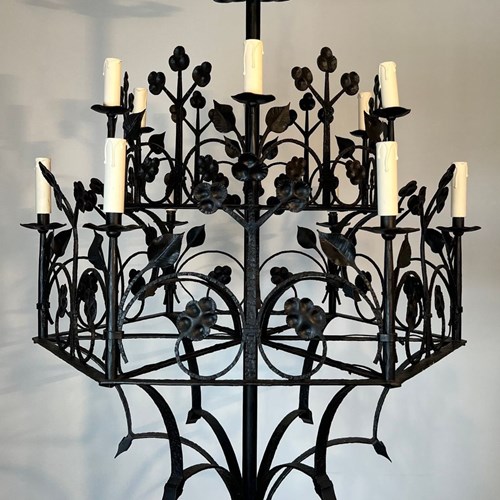 Large Wrought Iron Chandelier With Clovers And Foliage Decorations With 12 Light