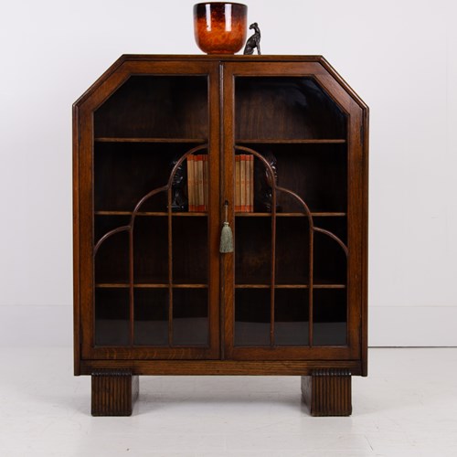Delightful Oak Glazed Bookcase Cabinet C1930