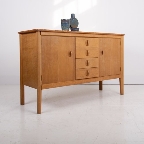 Cotswold School Oak Sideboard By Gordon Russell 