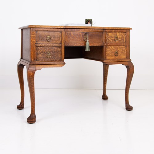 Quality Oak 4 Drawer Desk C1920