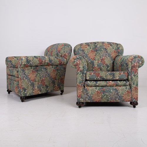 A Lovely Pair Of English Armchairs Early 1900S