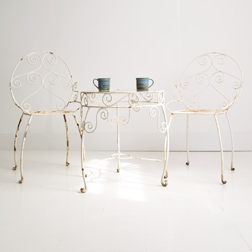 Aged Mid Century Patio Table And 2 Chairs