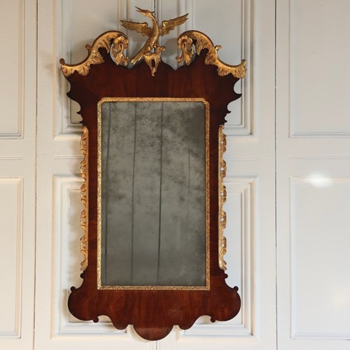 18Th Century English George II Period Walnut And Parcel Gilt Mirror