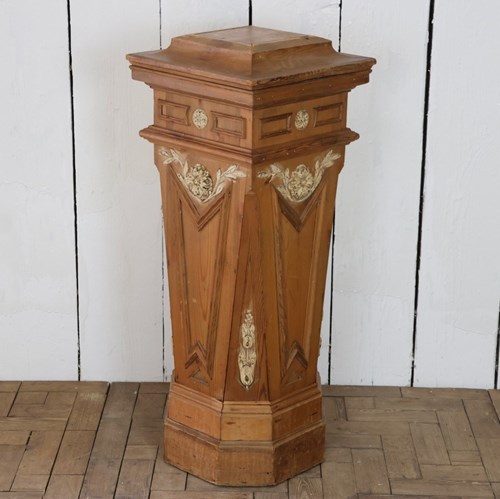 19Th Century Octagonal Classical Plinth