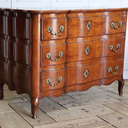 Fine Quality And Of Great Design 18Th Century French Cherry Commode