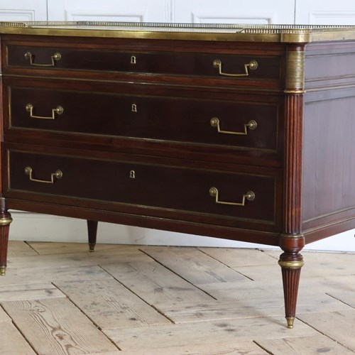 Fine Quality Louis XVI Style Commode By Hermanos Vidal Mid 20Th Cent