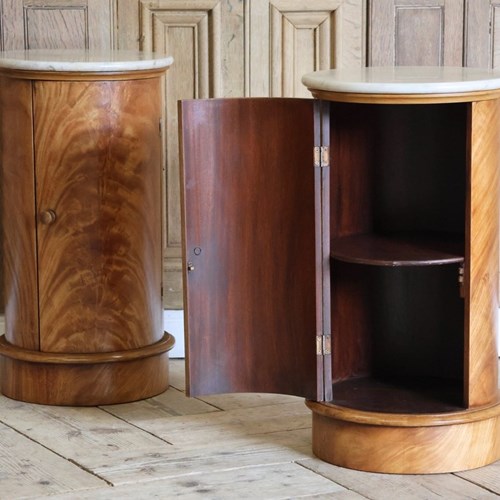 Good Pair Of Mid 20Th Century Circular Bedside Tables