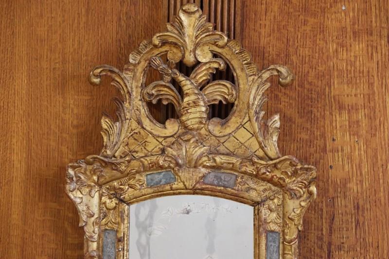 18Th Century Italian Giltwood Mirror Of Small Proportions -brownrigg-unnamed-12-main-638374597677338326.jpg