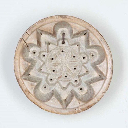 Early 19th Century Sycamore Cheese Mould