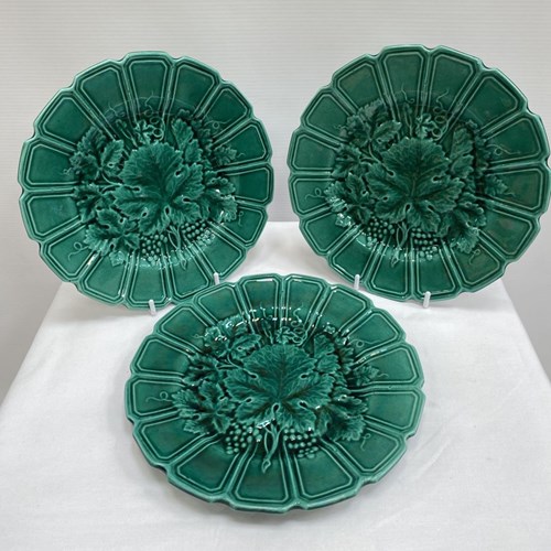 Set Of Ten Green Glazed Majolica Plates