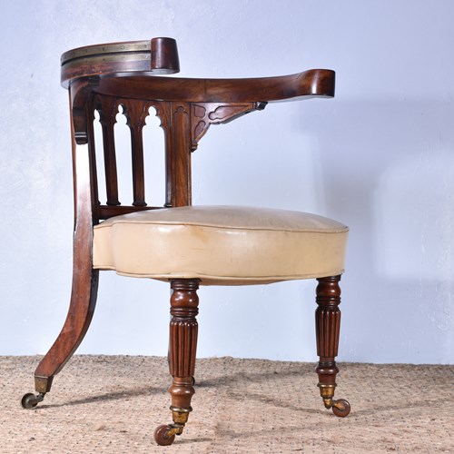 Regency Reading Chair